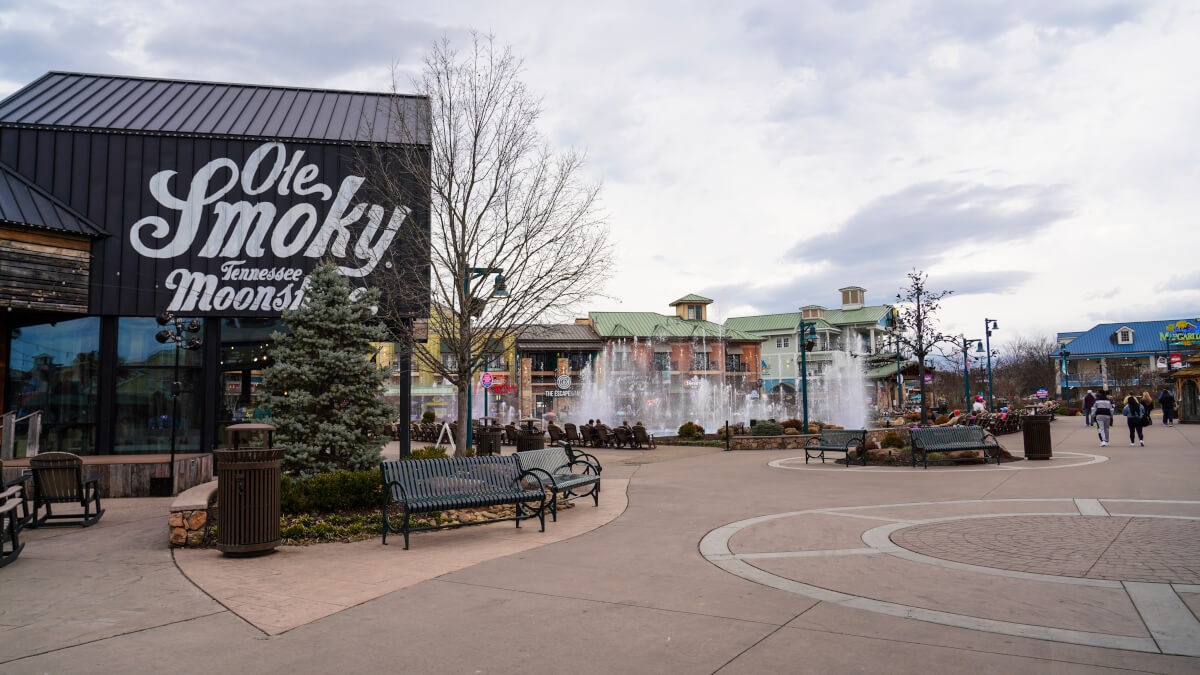 Ole Smoky Distillery Pigeon Forge