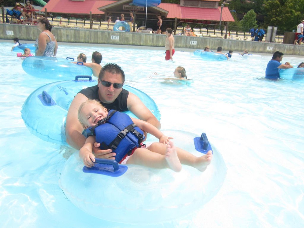 Dollywood's Splash Country - Wave Pool